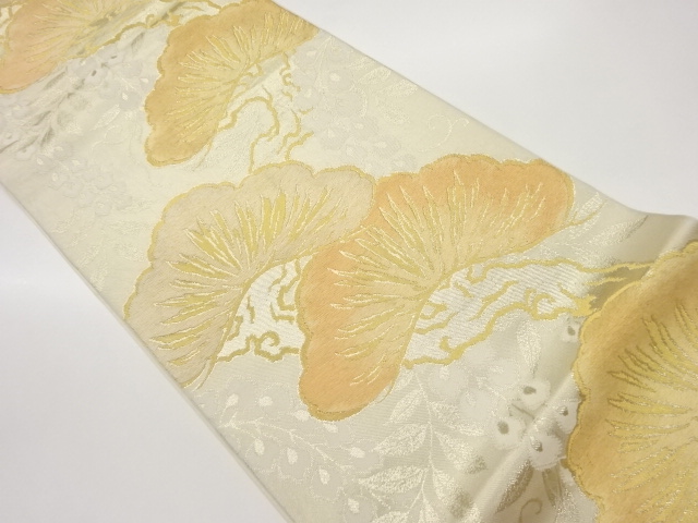 川島織物製　金通し松に藤模様織出し袋帯